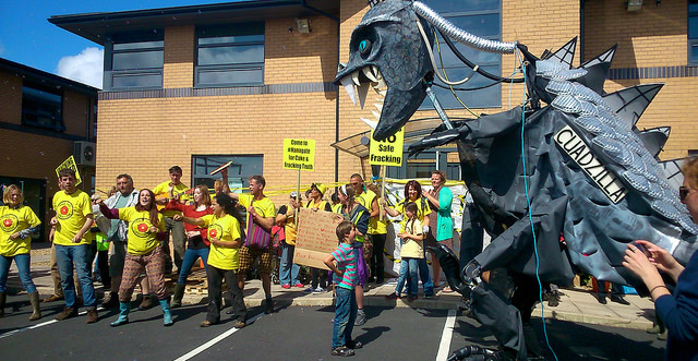 Cuadrilla-blockade-3